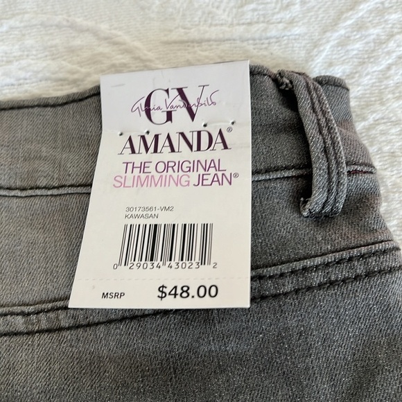 Gloria Vanderbilt NEW Grey Amanda Slimming Jean Size 12 Short - Picture 4 of 11